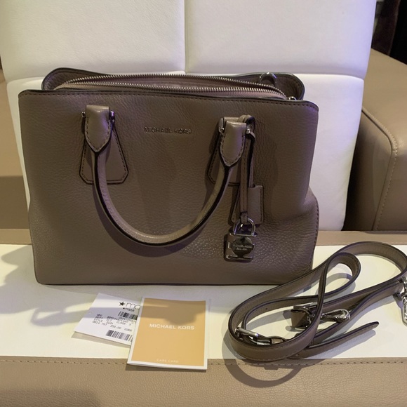 Michael Kors Tote Bag - Picture 2 of 16